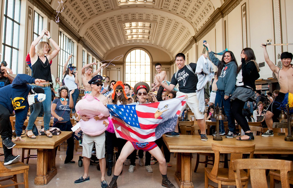 Un tocco di follia in ufficio: Harlem Shake! 1 hs2