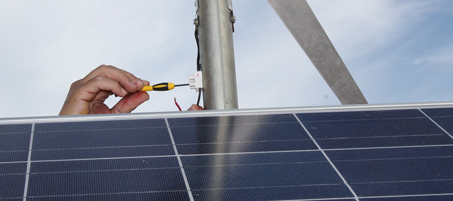 Un futuro luminoso ed ecosostenibile con la progettazione e costruzione di postazioni di ricarica solare 1 immagine-slideshow